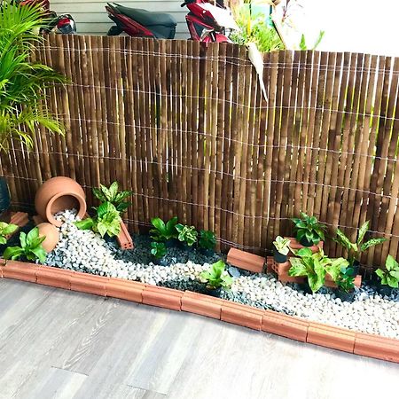 The Luka Guesthouse And Restaurant Patong Exterior photo